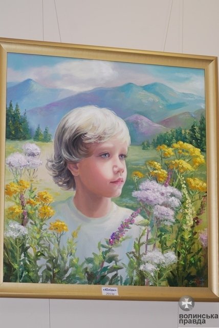 У Луцьку відкрилася виставка відомої художниці. ФОТО